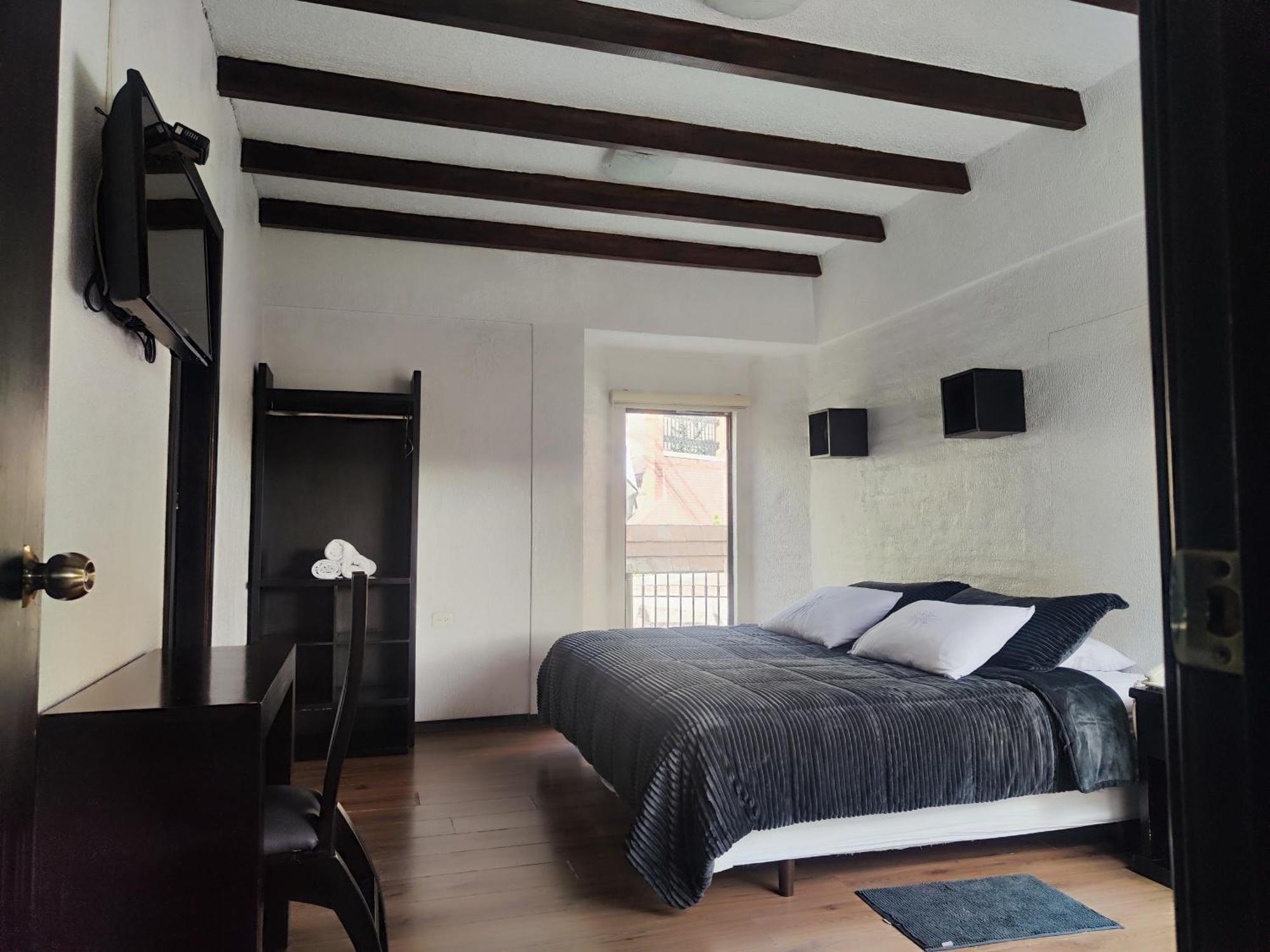Hotel Bellavista Кіто Екстер'єр фото